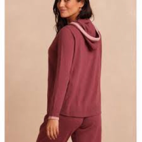 SUMMERSALT women’s The Coziest Cashmere Blend Hoodie - Picture 4 of 16